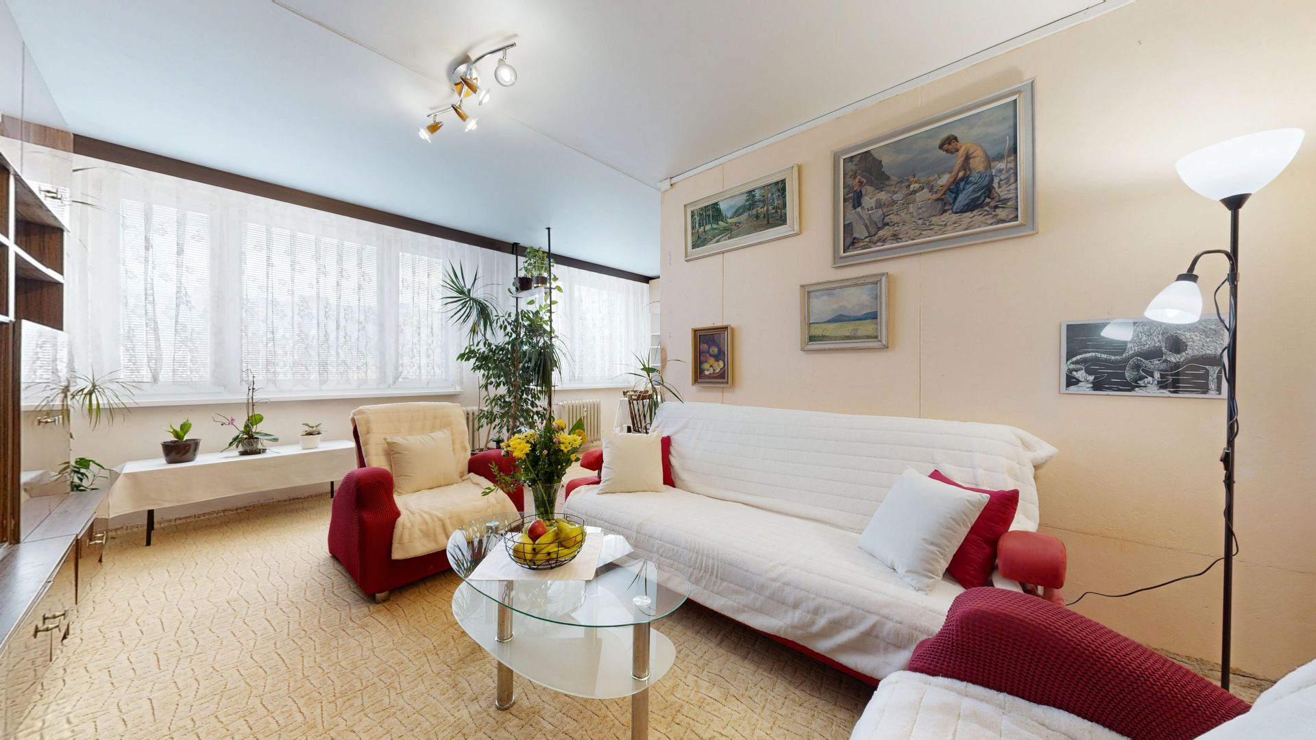 Na predaj VEĽKÝ 3 izbový byt (69m2), “PRAŽSKÉHO TYPU” - ŠATNÍK, KUMBÁL, na ul. Obrody, Košice - TERASA (Stred) - Luník III