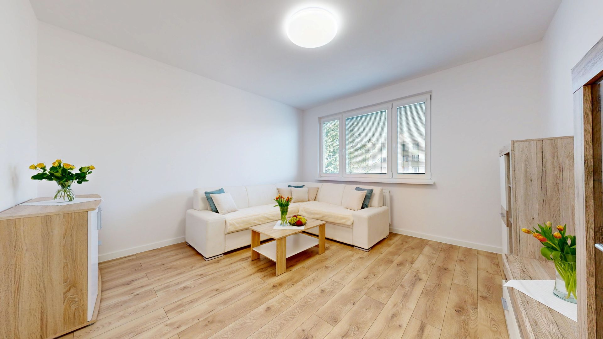 Na predaj NOVO a KOMPLETNE zrekonštruovaný, 4 izbový byt (83,6m2) - LODŽIA, VÝHĽAD do PARKU, Bauerova, Košice - KVP