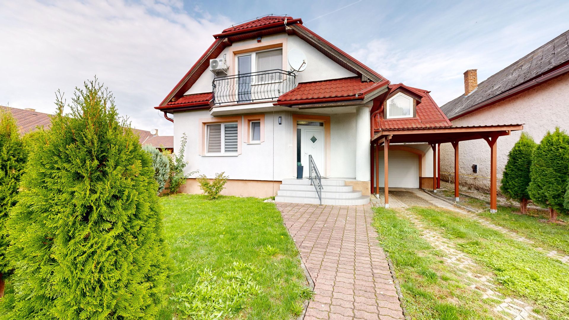Na predaj krásny, 5 izbový Rodinný dom (220m2) so Záhradou, obec KAZIMÍR, okres Trebišov